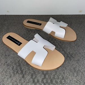 White sandals Steve Madden